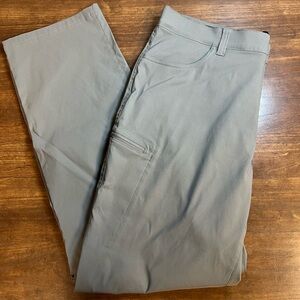 NWOT ORVIS Men's Tech Pant Gray